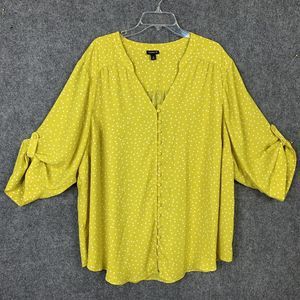 Torrid 4 Button Up Blouse Chartreuse Yellow W/ Polka Dots Covered Buttons 3/4 Sl